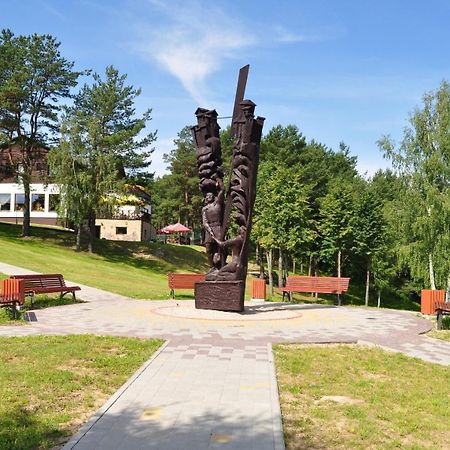 Zuvedra Hotel Ignalina Buitenkant foto