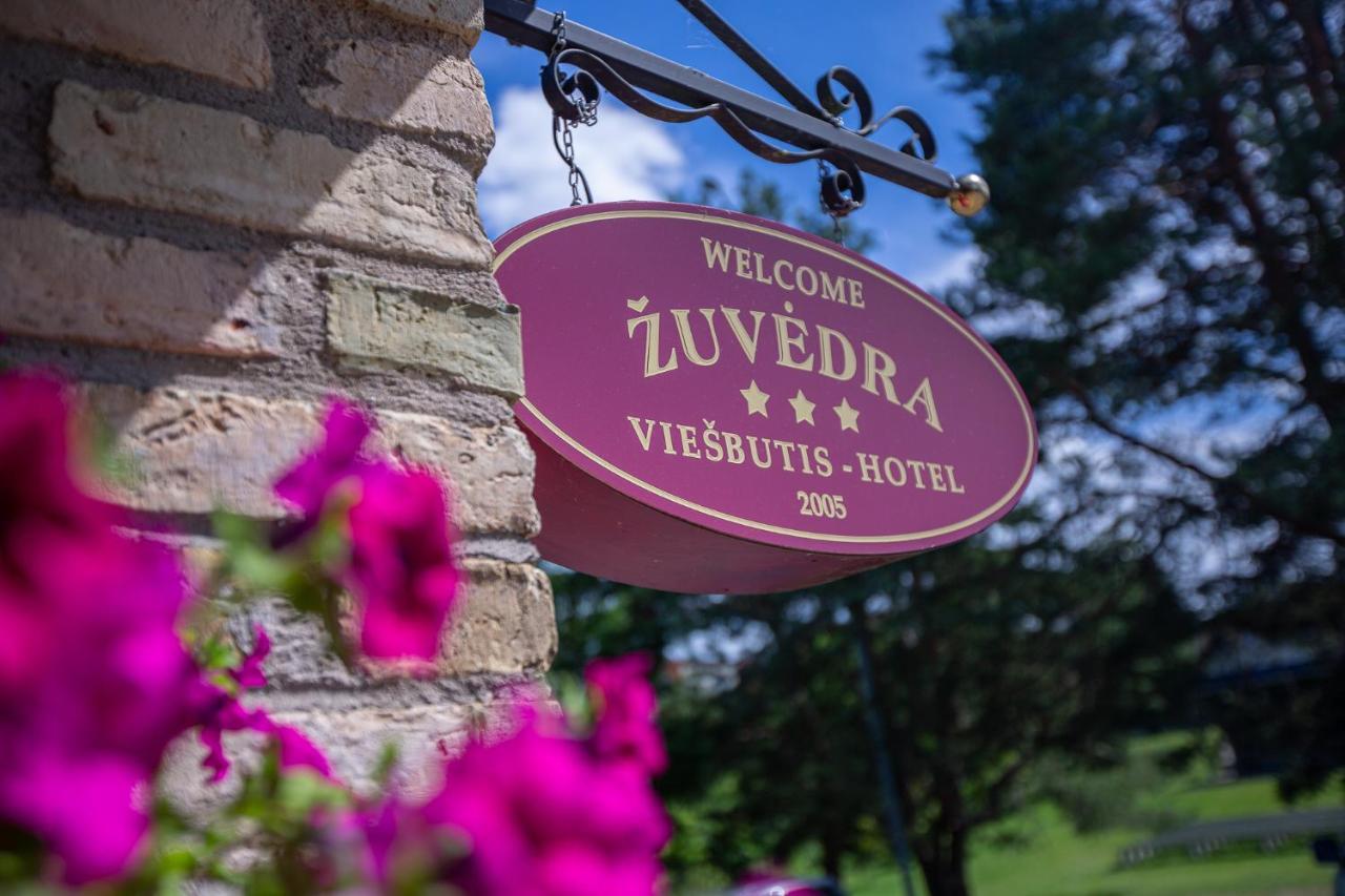 Zuvedra Hotel Ignalina Buitenkant foto