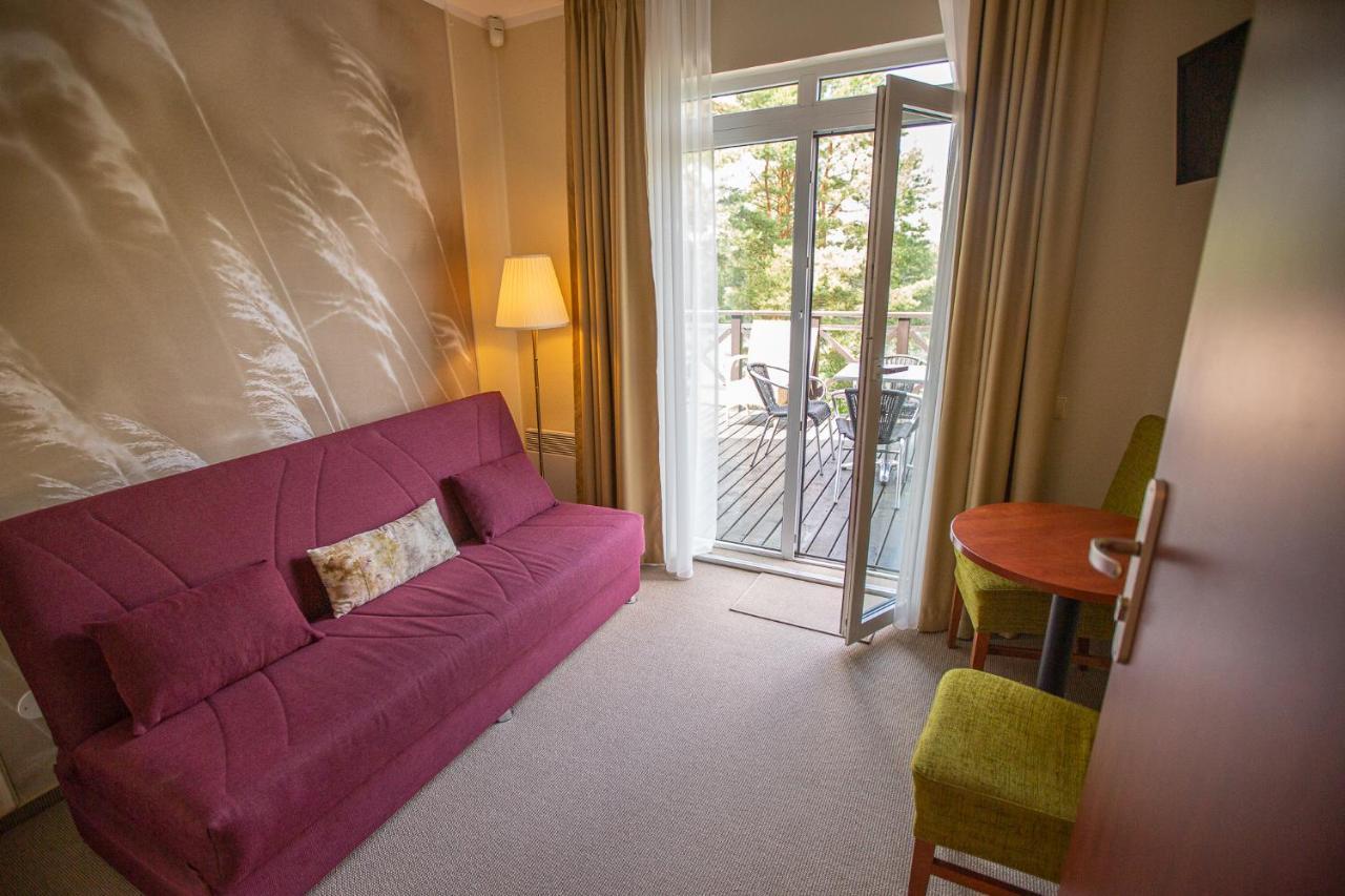 Zuvedra Hotel Ignalina Buitenkant foto