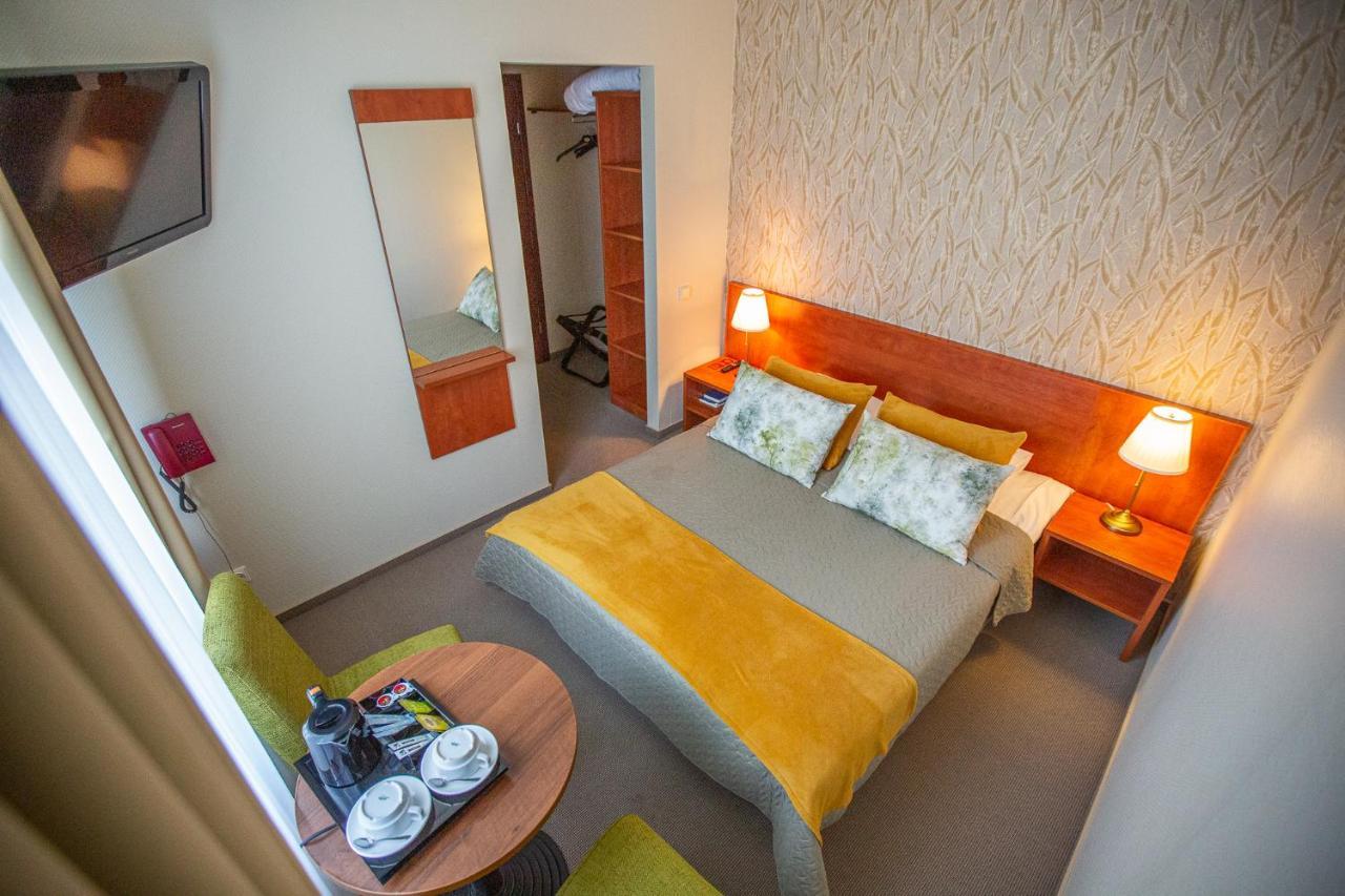 Zuvedra Hotel Ignalina Buitenkant foto